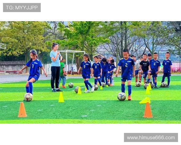 助力梦想之旅足球明星奔赴国际赛场展现风采 助力梦想之旅足球明星奔赴国际赛场展现风采