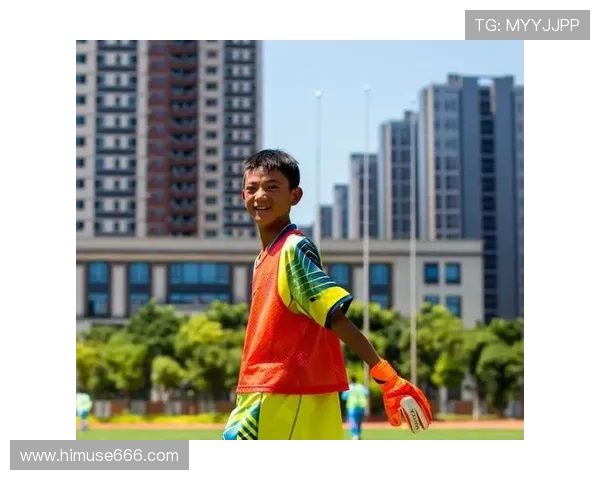 吴强独家解析足球技巧与战术分享助你提升球技与比赛理解